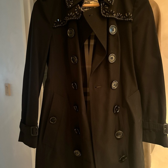 Burberry Women's Trench Coat W/Jewels - Black Size 4 Fitted. Rare - Picture 9 of 11
